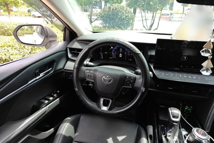 Used Toyota Camry 2024 Dual-Motor 2.0 HGVP Luxury Edition Steering Wheel
