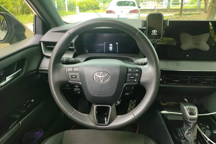 Used Toyota Camry 2024 Dual-Motor 2.0 HXS Sport Plus Edition Steering Wheel