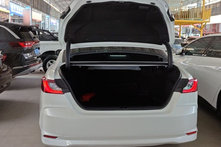 Used Toyota Camry 2024 2.0 GVP Luxury Edition Trunk