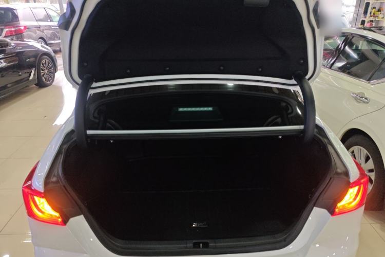 Used Toyota Camry 2024 Dual-Engine 2.5HG Prestige Edition Trunk