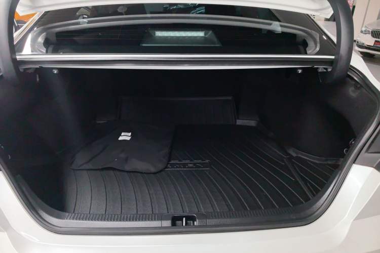 Used Toyota Camry 2024 Dual-Motor 2.0 HXS Sport Plus Edition Trunk