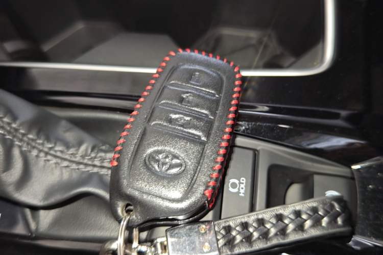 Used Toyota Camry 2024 2.0 GVP Luxury Edition Vehicle Key