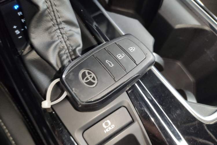 Used Toyota Camry 2024 Dual-Motor 2.0HS Sport Edition Vehicle Key