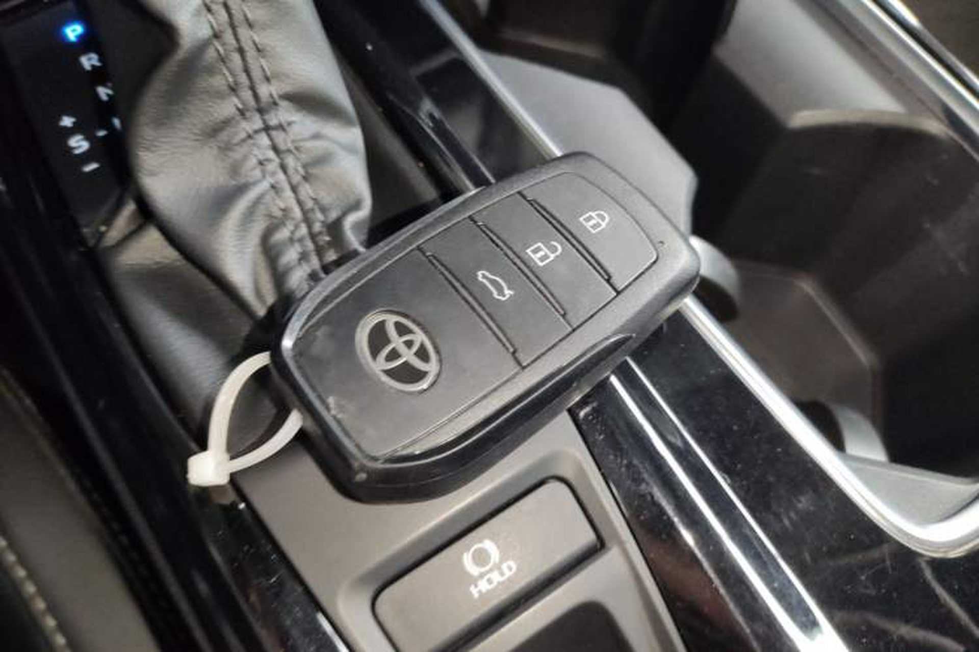 Used Toyota Camry 2024 Dual-Motor 2.0HS Sport Edition Vehicle Key