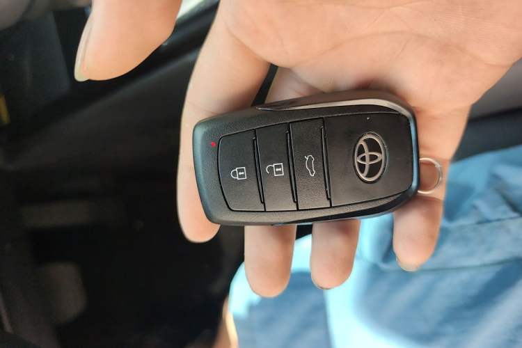 Used Toyota Camry 2024 Dual-Engine 2.5HG Prestige Edition Vehicle Key