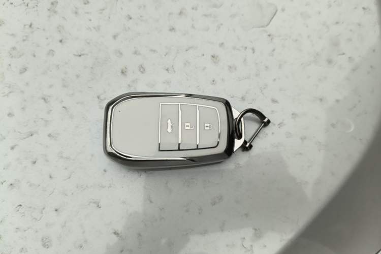 Used Toyota Camry 2024 2.0 GVP Luxury Edition Vehicle Key
