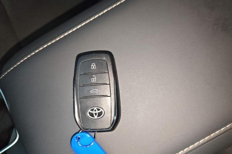 Used Toyota Camry 2024 Dual-Motor 2.0 HXS Sport Plus Edition Vehicle Key