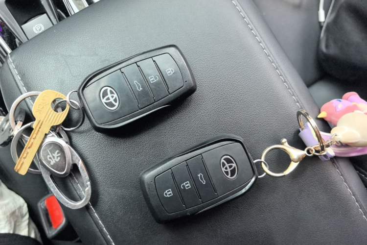 Used Toyota Camry 2024 Dual-Motor 2.0 HE Elite Edition Vehicle Key