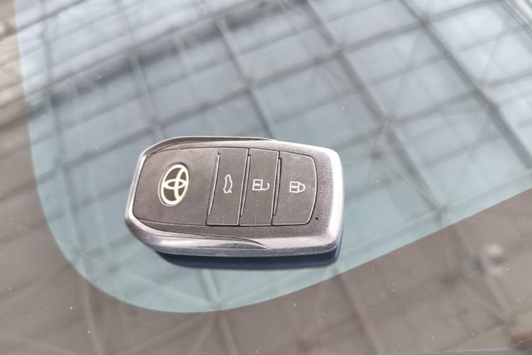 Used Toyota Camry 2024 Dual-Motor 2.0 HXS Sport Plus Edition Vehicle Key