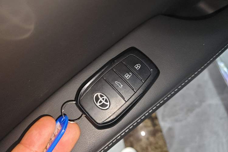 Used Toyota Camry 2024 Dual-Motor 2.0 HXS Sport Plus Edition Vehicle Key