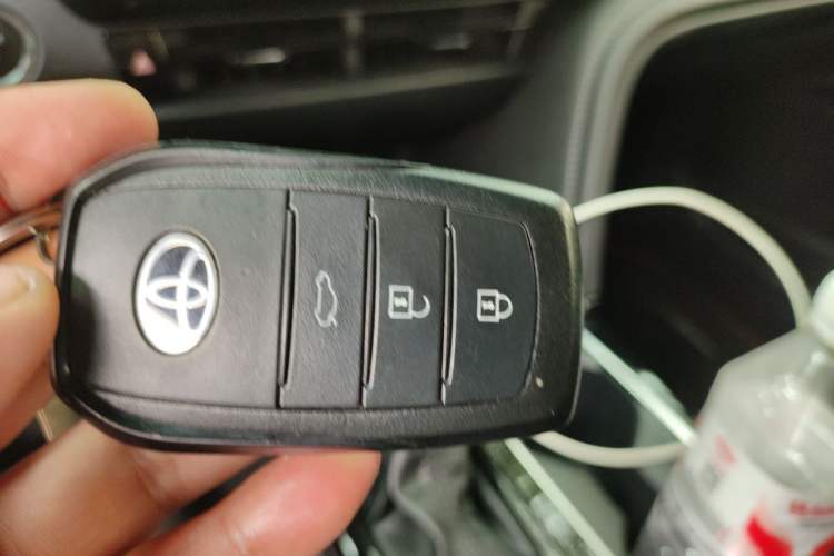 Used Toyota Camry 2024 Dual-Motor 2.0 HXS Sport Plus Edition Vehicle Key