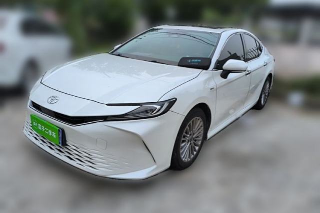 Used Toyota Camry 2024 Dual-Motor 2.0 HGVP Luxury Edition