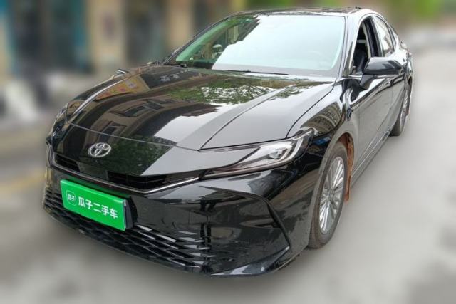 Used Toyota Camry 2025 Dual-Motor 2.0 HXS Glory Edition