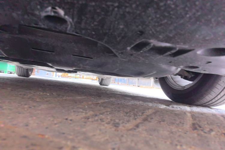 Used Toyota Camry 2025 Dual-Motor 2.0 HG Guanghui Edition Chassis Front
