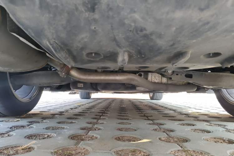 Used Toyota Camry 2025 Dual-Motor 2.0 HG Guanghui Edition Chassis Rear