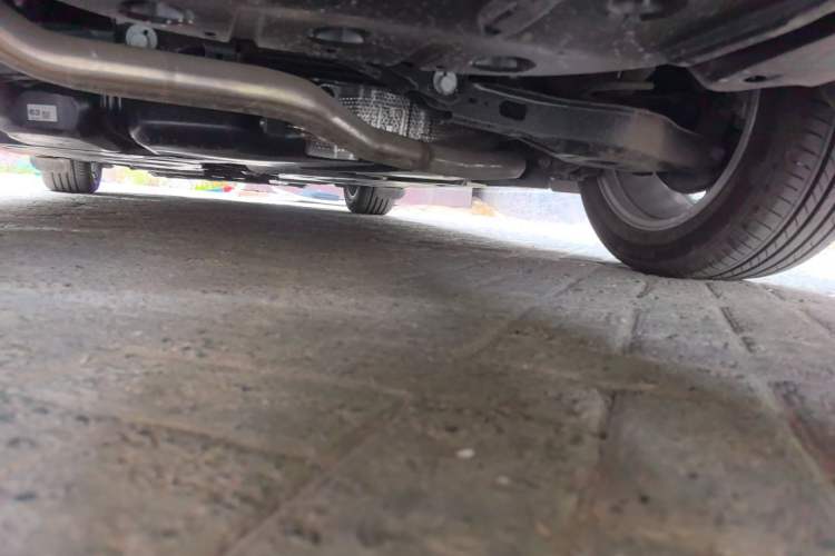 Used Toyota Camry 2025 Dual-Motor 2.0 HG Guanghui Edition Chassis Rear