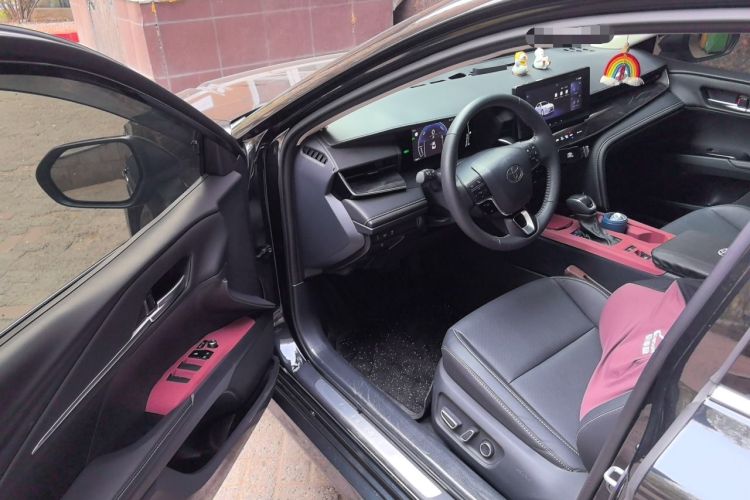 Used Toyota Camry 2025 Dual-Motor 2.0 HG Guanghui Edition Driver Seat
