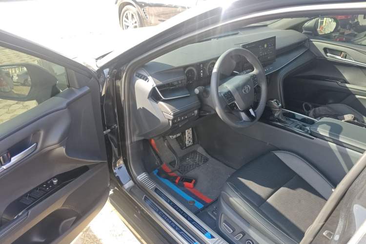 Used Toyota Camry 2025 Dual-Motor 2.0 HG Guanghui Edition Driver Seat