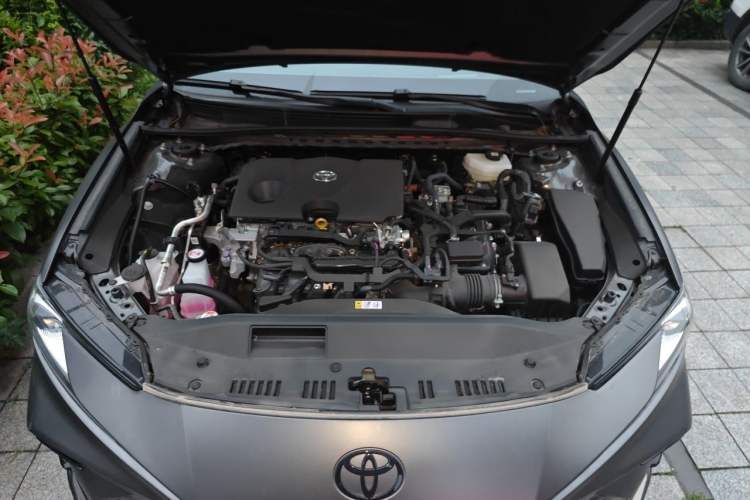 Used Toyota Camry 2025 Dual-Motor 2.0 HXS Glory Edition Engine Bay