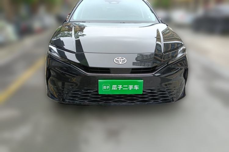 Used Toyota Camry 2025 Dual-Motor 2.0 HXS Glory Edition Front