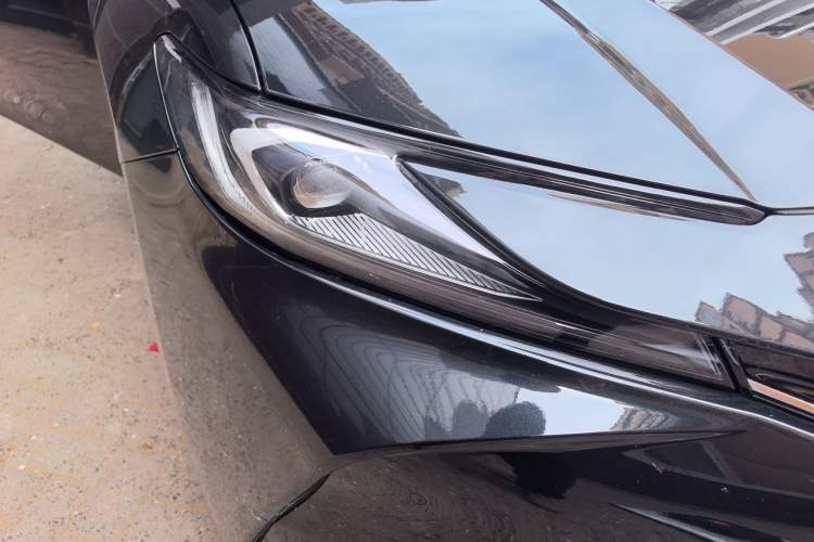 Used Toyota Camry 2025 Dual-Motor 2.0 HG Guanghui Edition Right Front Headlight