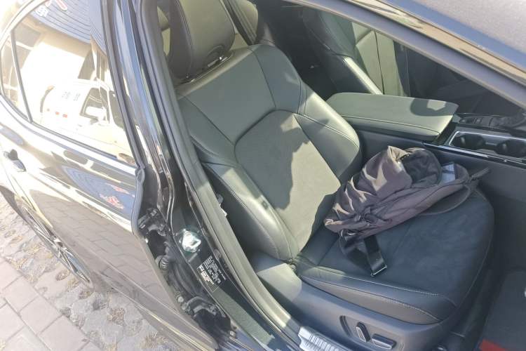 Used Toyota Camry 2025 Dual-Motor 2.0 HG Guanghui Edition Right Front Seat