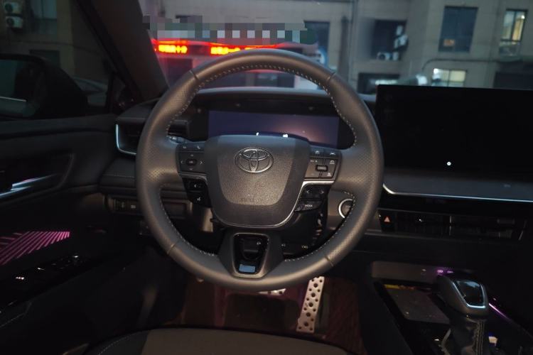 Used Toyota Camry 2025 Dual-Motor 2.0 HXS Glory Edition Steering Wheel