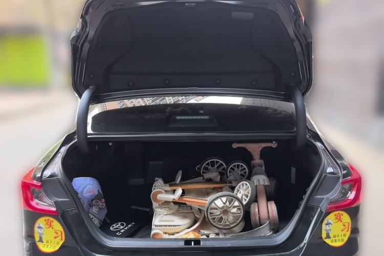 Used Toyota Camry 2025 Dual-Motor 2.0 HG Guanghui Edition Trunk