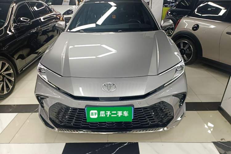 Used Toyota Camry 2025 Dual-Motor 2.0 HXS Glory Edition Front