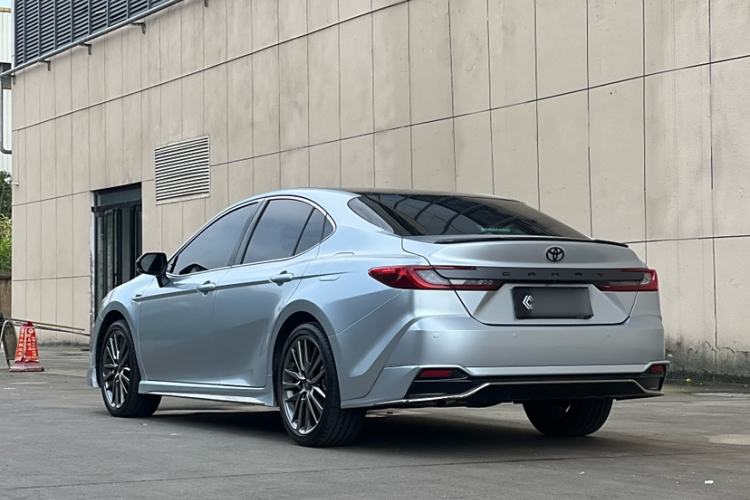 Used Toyota Camry 2025 Dual-Motor 2.0 HXS Glory Edition Roof