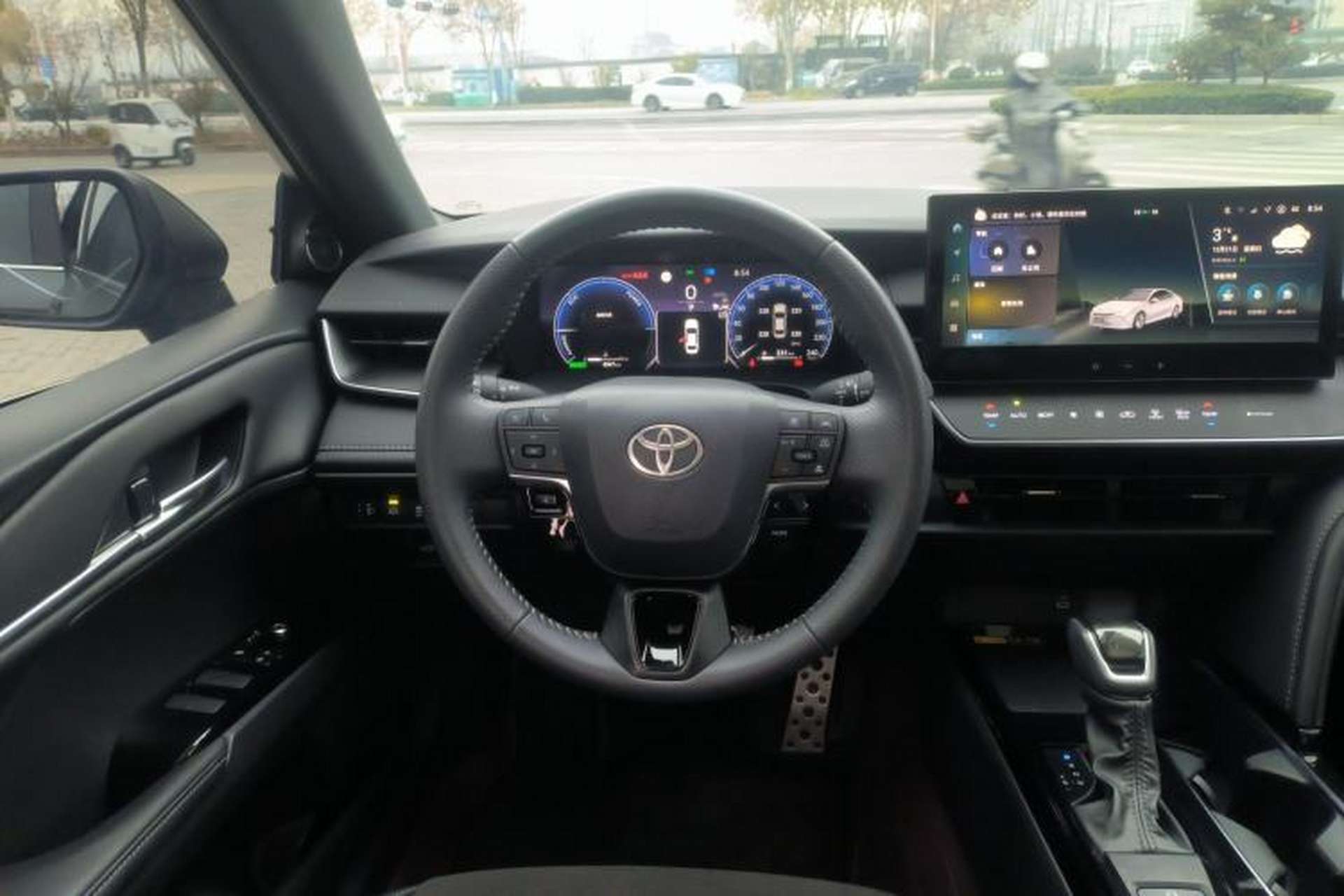 Used Toyota Camry 2025 Dual-Motor 2.0 HXS Glory Edition Steering Wheel