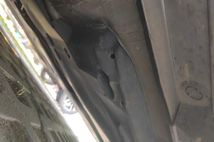 Used Toyota Camry 2025 Dual-Motor 2.0 HG Guanghui Edition Chassis Front Left