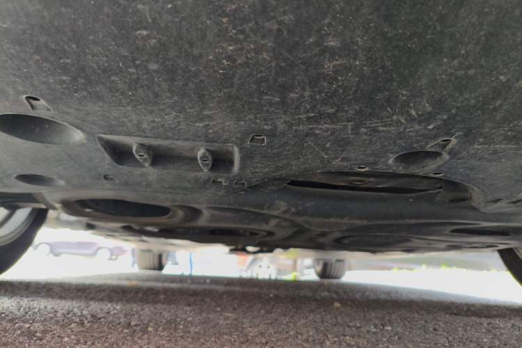 Used Toyota Camry 2025 Dual-Motor 2.0 HG Guanghui Edition Chassis Front
