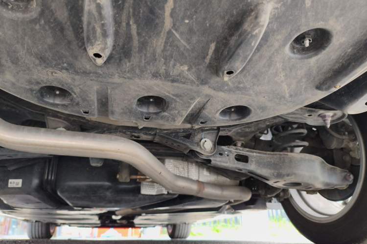Used Toyota Camry 2025 Dual-Motor 2.0 HG Guanghui Edition Chassis Rear