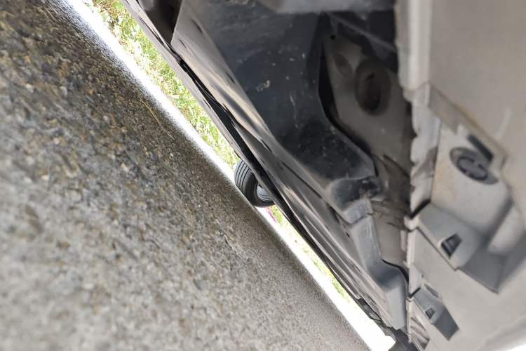 Used Toyota Camry 2025 Dual-Motor 2.0 HG Guanghui Edition Chassis Rear Right
