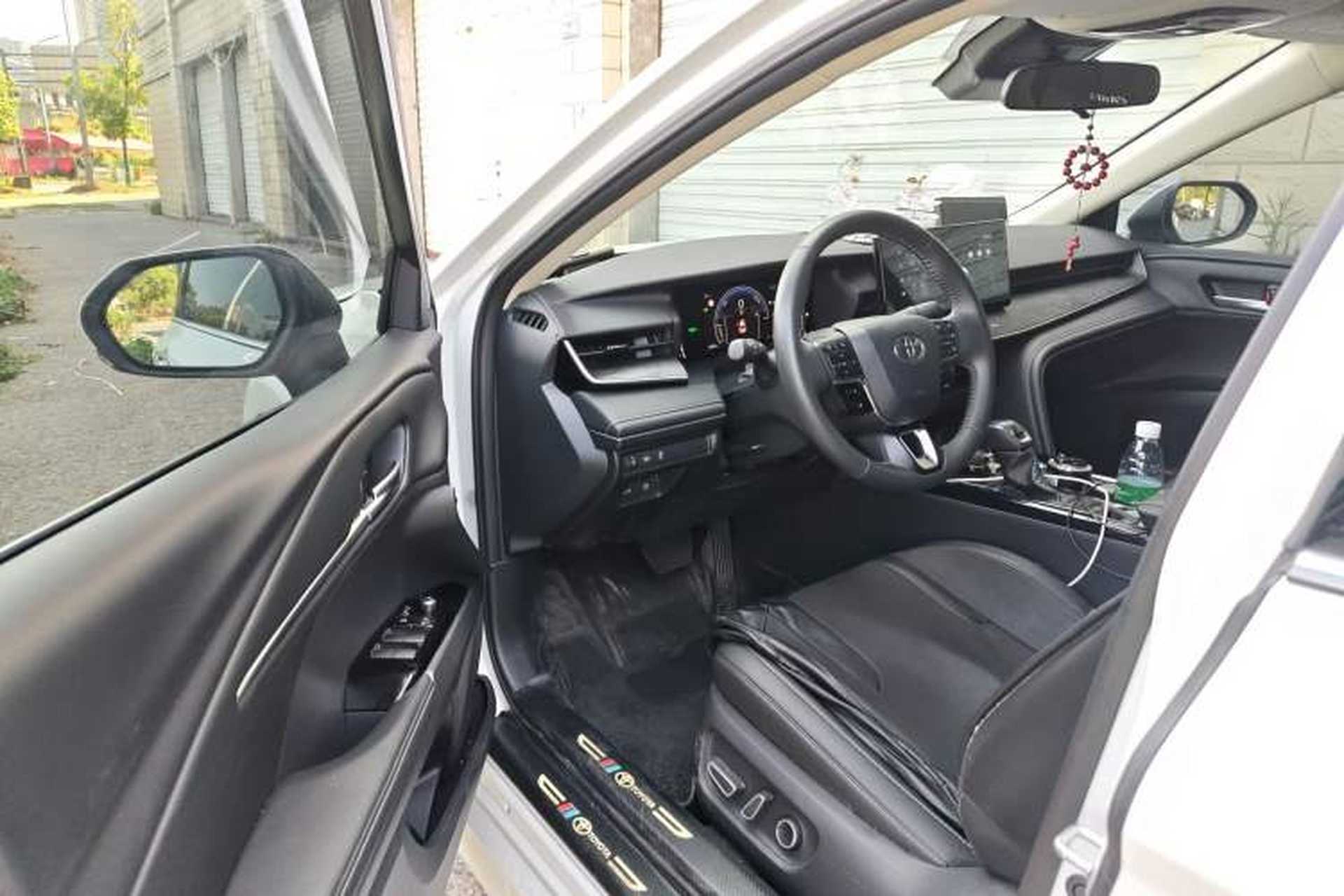 Used Toyota Camry 2025 Dual-Motor 2.0 HG Guanghui Edition Driver Seat