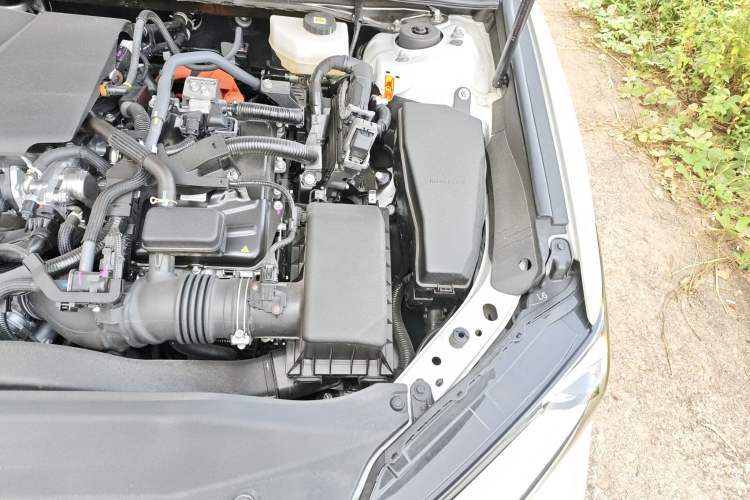 Used Toyota Camry 2025 Dual-Motor 2.0 HG Guanghui Edition Engine Bay Left
