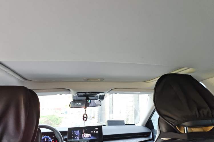 Used Toyota Camry 2025 Dual-Motor 2.0 HG Guanghui Edition Headliner