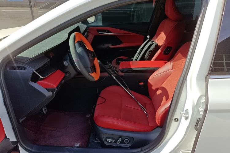 Used Toyota Camry 2025 Dual-Motor 2.5 HXS Sport Plus Smart Drive Edition Left Front Seat