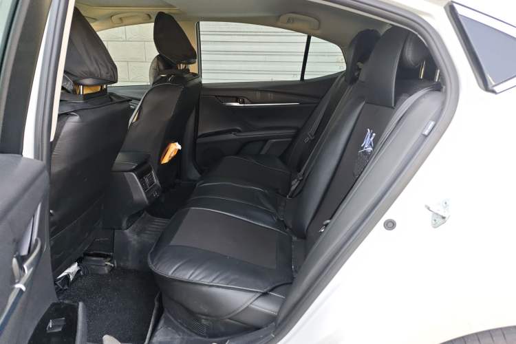 Used Toyota Camry 2025 Dual-Motor 2.0 HG Guanghui Edition Left Rear Seat