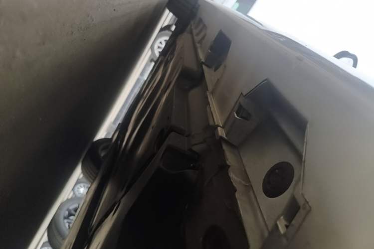Used Toyota Camry 2025 Dual-Motor 2.0 HG Guanghui Edition Left Side Sill