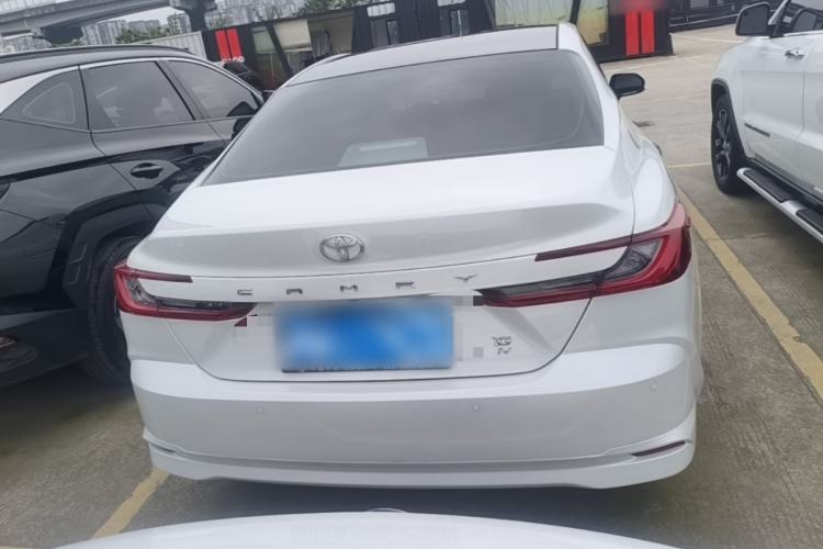 Used Toyota Camry 2025 Dual-Motor 2.0 HG Guanghui Edition Rear