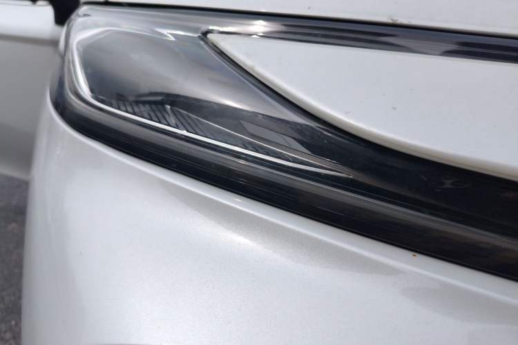 Used Toyota Camry 2025 Dual-Motor 2.0 HG Guanghui Edition Right Front Headlight