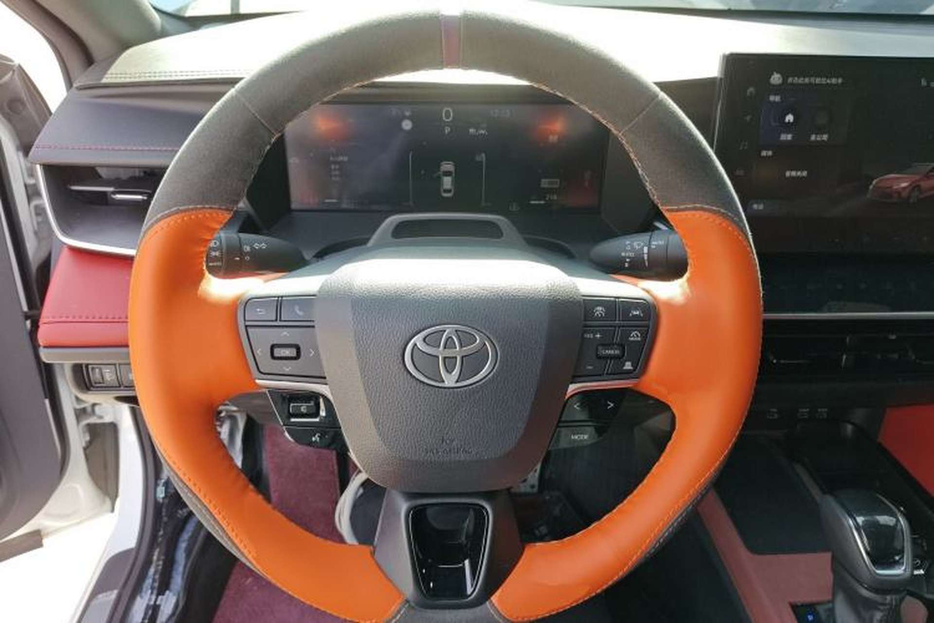 Used Toyota Camry 2025 Dual-Motor 2.5 HXS Sport Plus Smart Drive Edition Steering Wheel