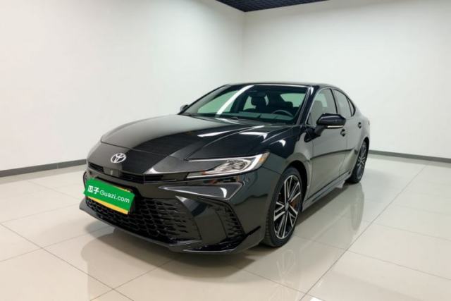 Toyota Camry 2026 Model Dual-Engine 2.0HS Sport Edition d’occasion