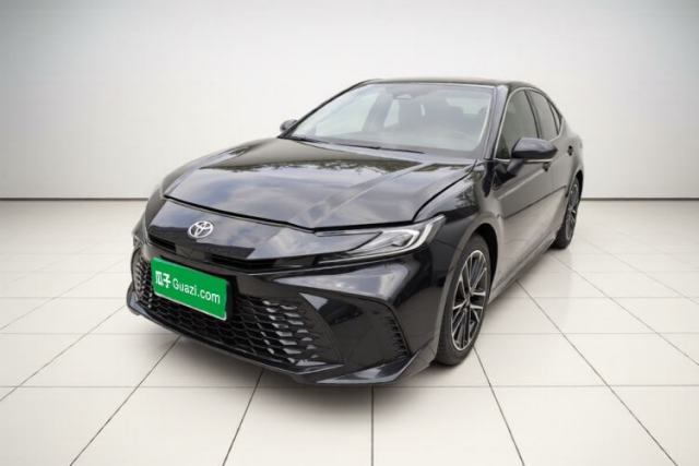 Ojetý Toyota Camry 2026 Model Dual-Engine 2.0HSE Sport Lite Edition