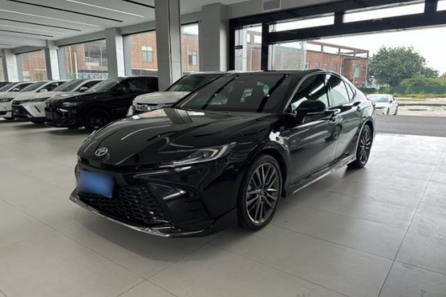 Used Toyota Camry 2026 Model Dual-Engine 2.0HXS Sport Plus Edition