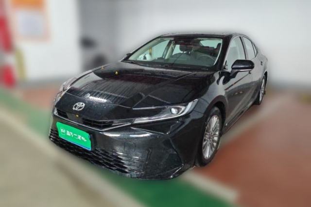 Used Toyota Camry 2026 Model Dual-Engine 2.0HE Elite Edition