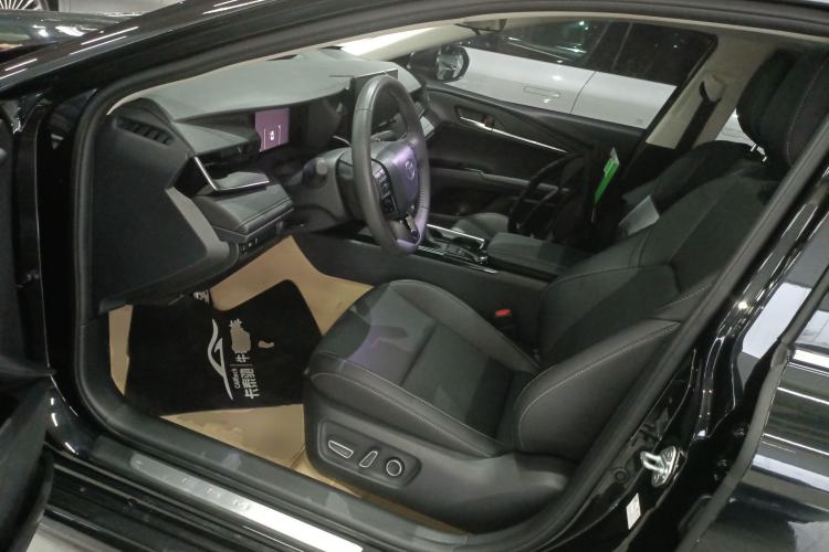 Used Toyota Camry 2026 Model Dual-Engine 2.0HSE Sport Lite Edition Driver Seat