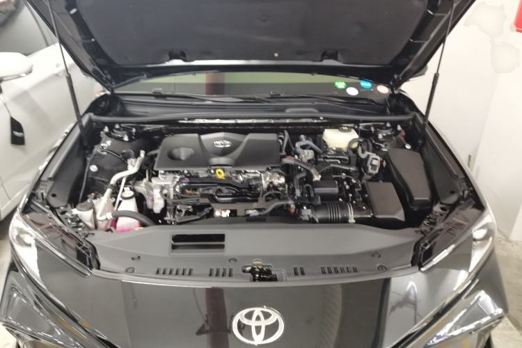 Used Toyota Camry 2026 Model Dual-Engine 2.0HSE Sport Lite Edition Engine Bay